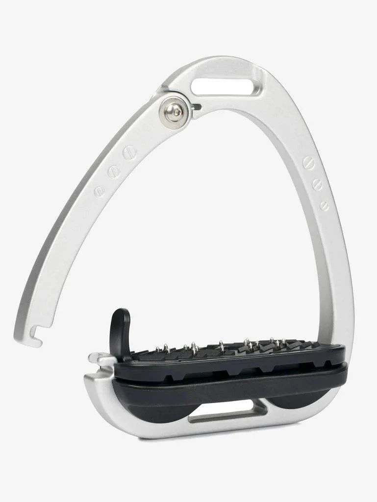 LeMieux Vector Balance Stirrup - Image 2